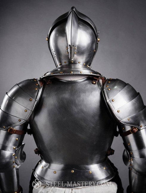 Classic 16th Century Knights Armor Corazza