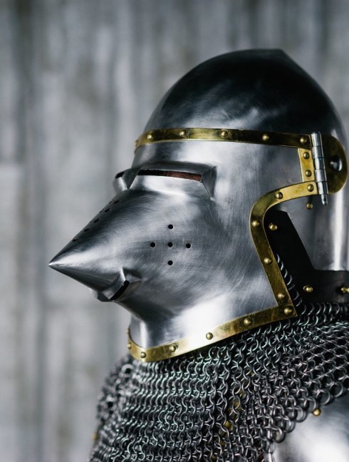 Armour of the XIV century in Churburg style Armadura de placas