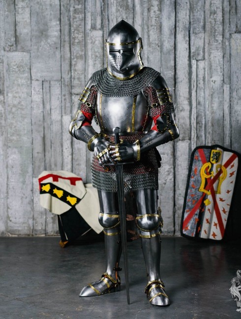 Armour of the XIV century in Churburg style Armadura de placas