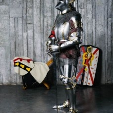 Armour of the XIV century in Churburg style image-1