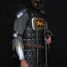 European armor set of the XIII century in colours of the English royal house image-1