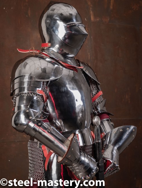 Full knights armour for interior Armadura de placas