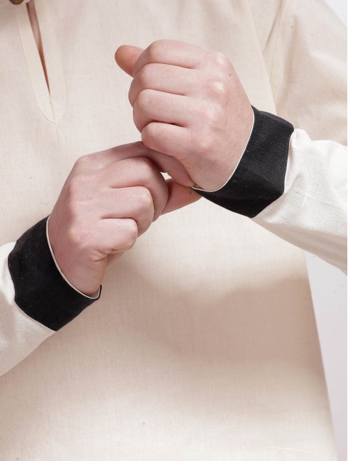 Costume of knight, XIV century Vestimenta medieval