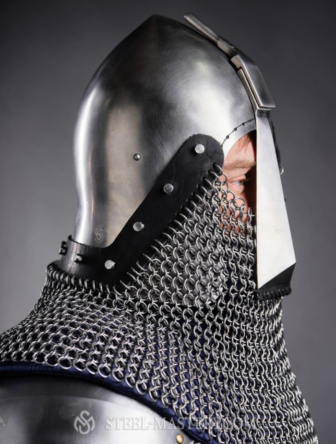 Helmet bascinet mid-14th century Armadura de placas