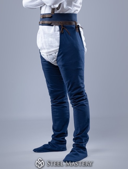 Chausses of the XII-XIII centuries Cappelli e pantaloni
