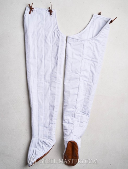 Padded chausses XII-XIII centuries Padded chausses