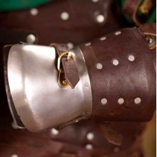 Brigandine mitten (for buckler) image-1