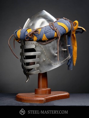 Helmet bascinet with "Wolf ribs" visor