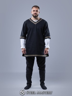 Tunic of the XIV-XV centuries Chemises, tuniques, cottes