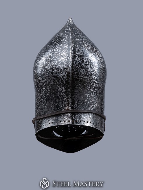 Bascinet hounskull, early XV century Helmets
