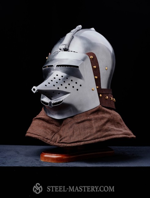 Bascinet hounskull, early XV century Armadura de placas