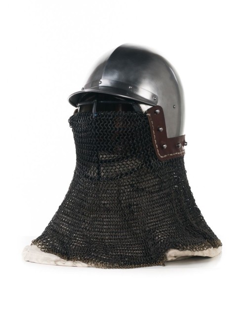 Bascinet with peak Helmets