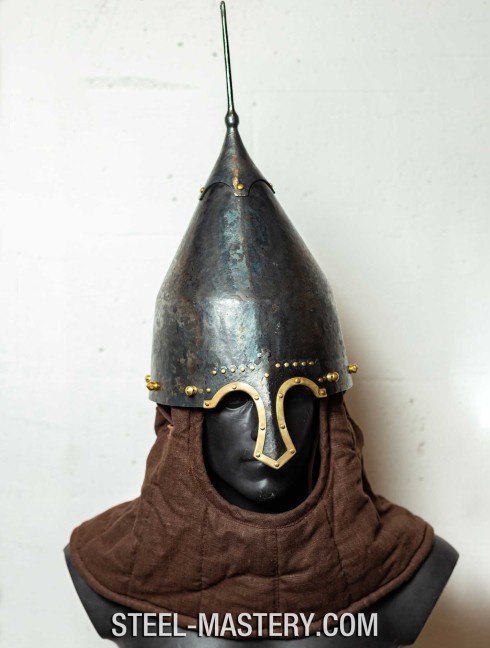 Helmet from Tagancha (Ukraine), XIII century Armure de plaques