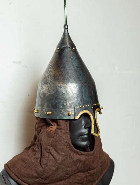 Helmet from Tagancha (Ukraine), XIII century Plattenrüstungen