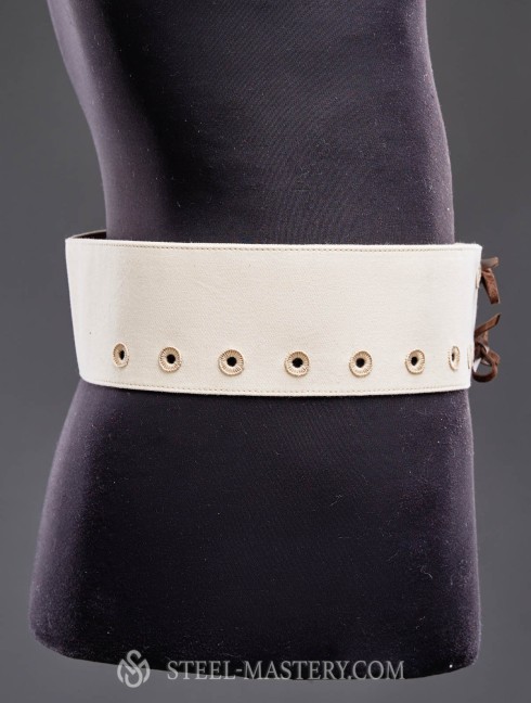 ARMING BELT FOR CHAUSSES Cappelli imbottiti