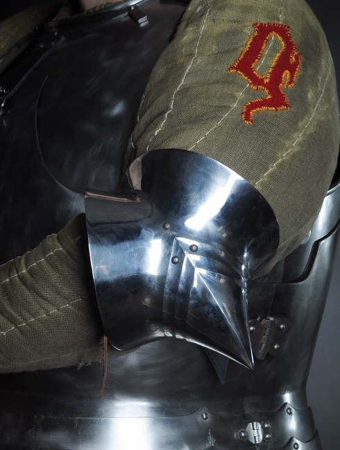 English gothic pointed elbow caps, 2nd half of the XV century Plattenrüstungen