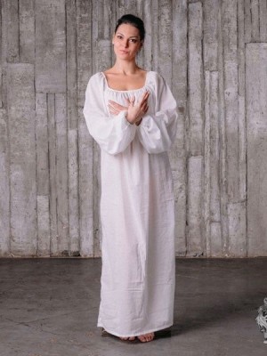 Women s undershirt, XV century 