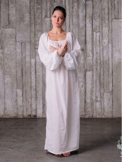 Women's undershirt, XV century Vestimenta medieval