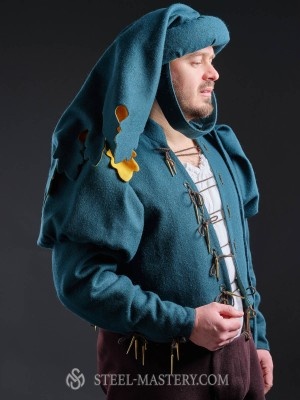 Chaperon of the XV century Kopfbedeckungen