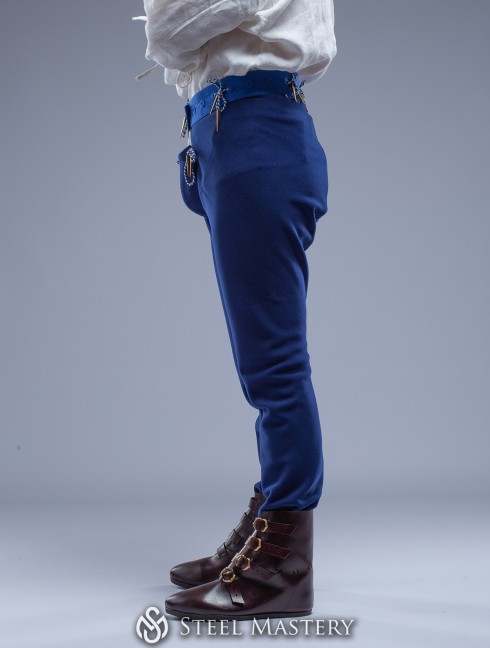 Tight chausses with codpiece, XV century Chausses et pantalons