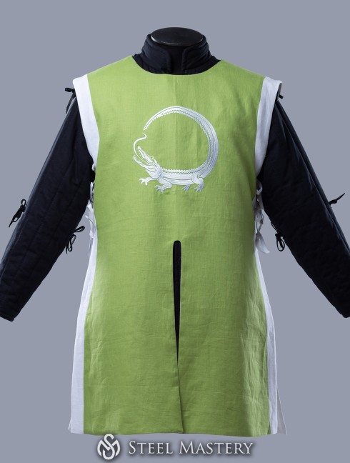 Coat of arms (tabard) with your emblem Vestimenta medieval