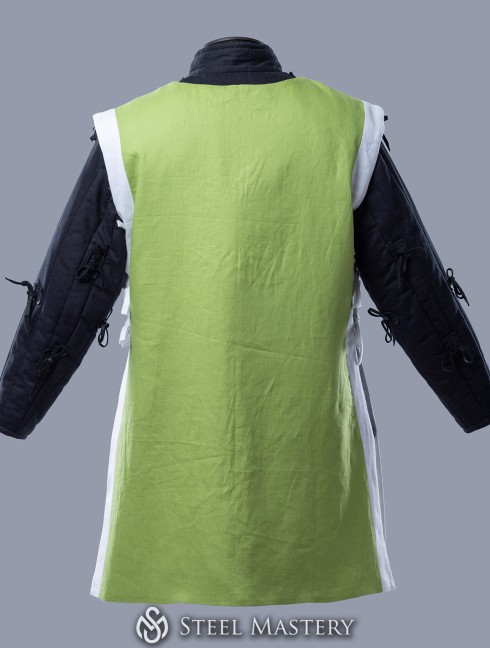 Coat of arms (tabard) with your emblem Vestimenta medieval