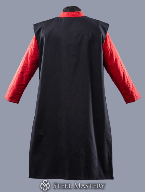 Coat of arms (tabard) with your emblem Vêtements médiévaux