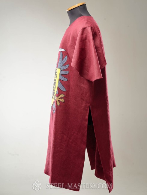 Coat of arms (tabard) with your emblem Vestimenta medieval