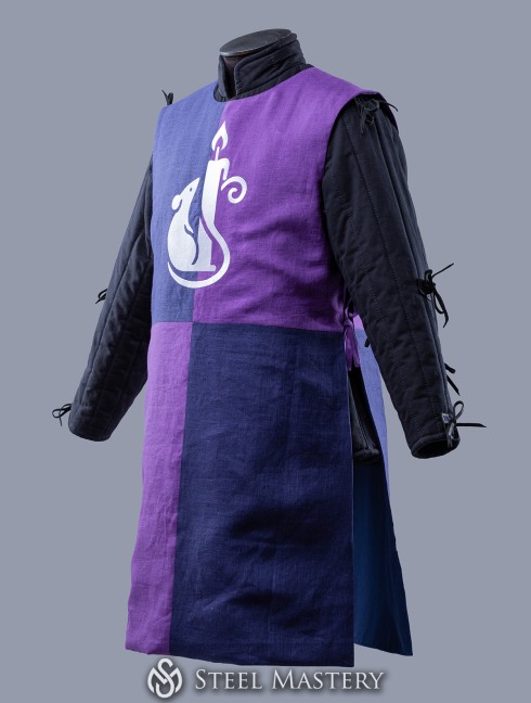 Coat of arms (tabard) with your emblem Vestimenta medieval