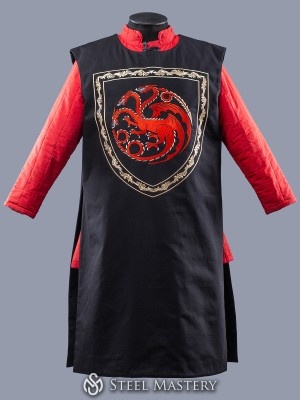 Coat of arms (tabard) with your emblem Vêtements médiévaux