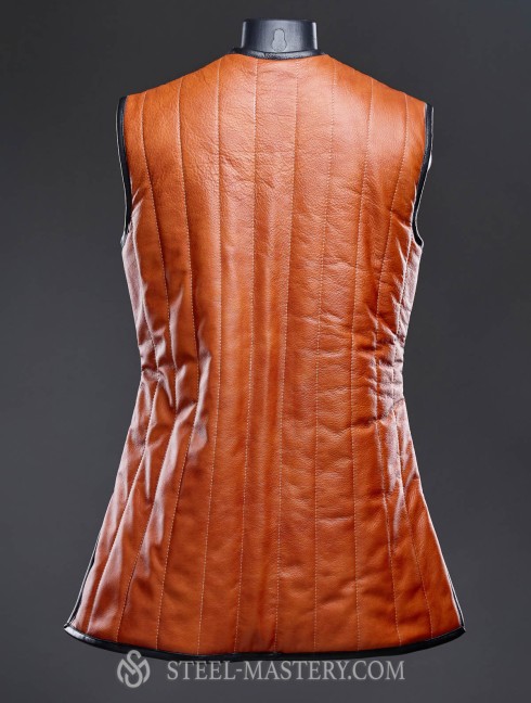 Sleeveless gambeson Gambesón.