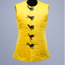 Sleeveless gambeson image-1