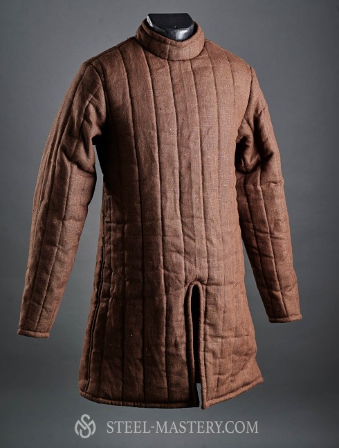 European gambeson front closed Gambesón.