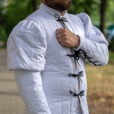 Puffed sleeves doublet image-1