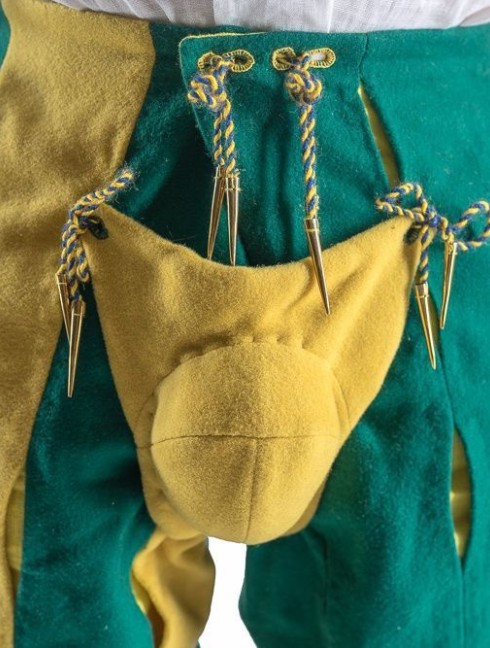 Costume of landsknecht (from Heinrich Aldegrever gravure) 