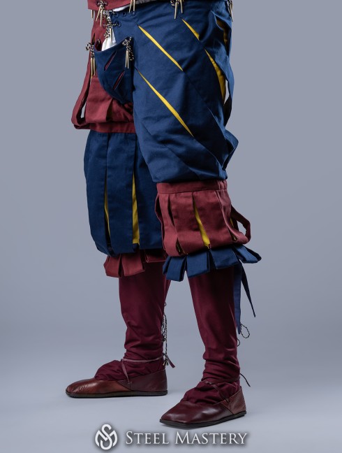 Medieval costume of landsknecht, XVI century Vêtements médiévaux