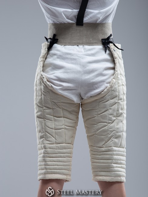 PADDED THIGH PROTECTION/HEMA FENCING PANTS Chausses gambisonnées