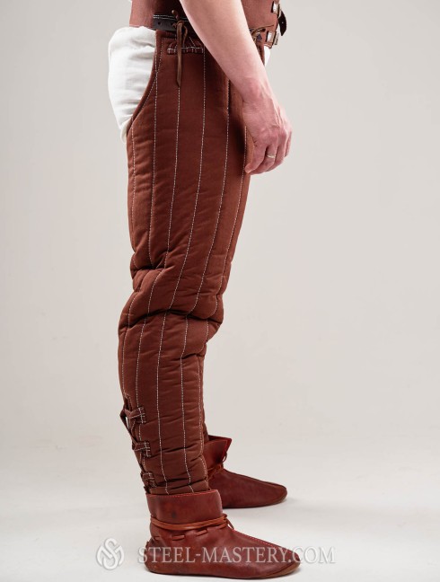 Long padded chausses Padded chausses