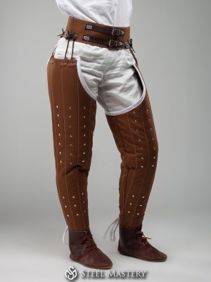 Long padded chausses