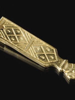 English medieval bronze custom strapend Strapends