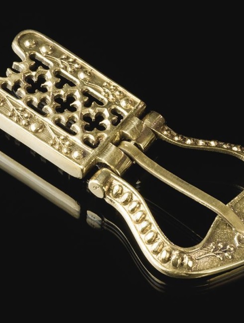 Medieval  Italy bronze buckle with mount Cast buckles