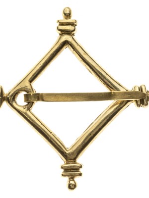 Medieval decorative brooche of early XIV century Brooches and fasteners