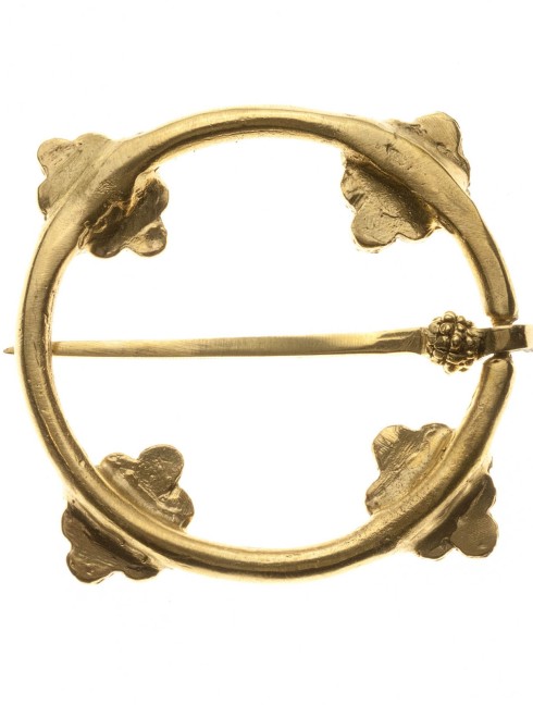 Medieval flower decorated ring fibula Brooches and fasteners
