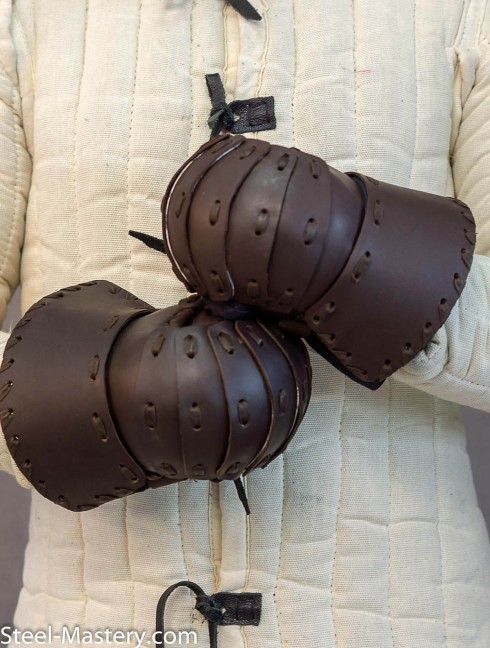 Set of leather laminar mittens Brigandine gauntlets and mittens