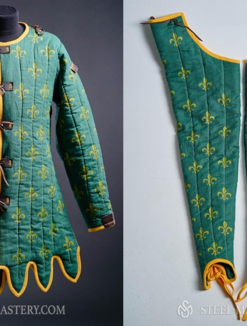 Medieval gambeson with long padded chausses (Cotton set) Set di armatura imbottita