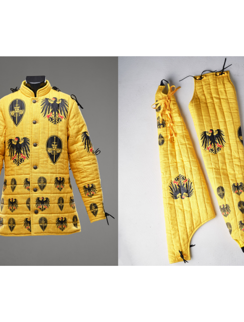 Medieval gambeson with long padded chausses (Cotton set) Set di armatura imbottita