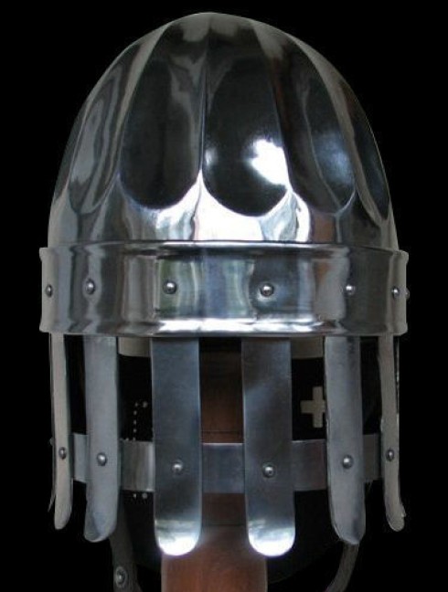 Fluted norman helmet Armadura de placas