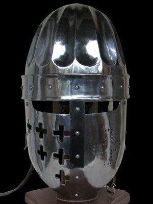 Fluted norman helmet Armadura de placas