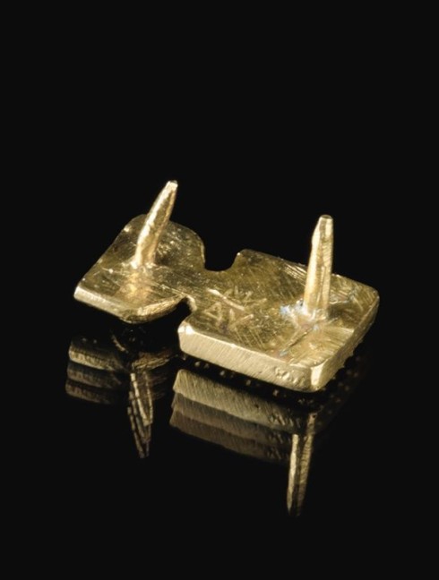 Custom English belt mount, XIV century Belt mounts