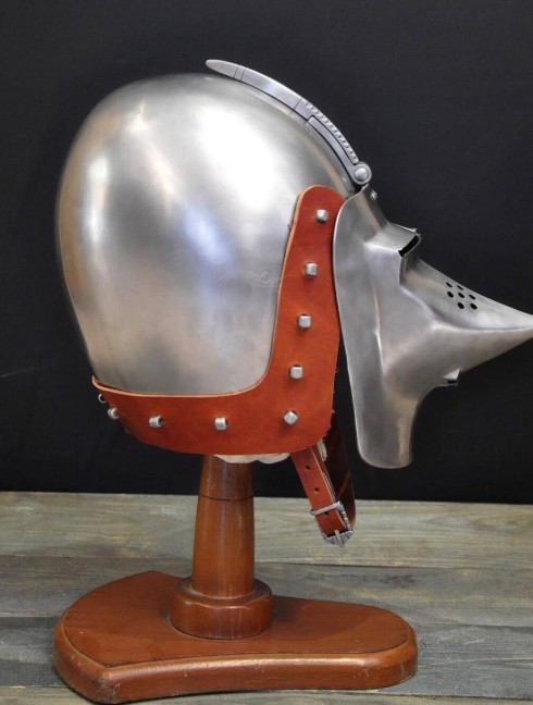 Bascinet of 1380-1410 years, from Higgins Armoury Museum Helmets